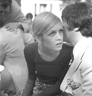 94174688 Twiggy Prints: Twiggy In Beverly Hills