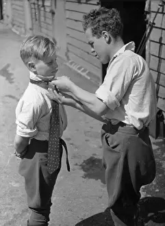 Affection Prints: Tying A Tie