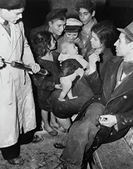 Huty32801 Prints: Typhus Control In Naples, 1944