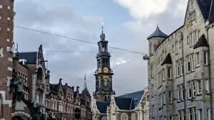Images Dated 6th November 2016: The Unique and Historic Architecture of Amsterdam