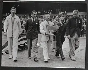 U.S. Golf Team with Trophy