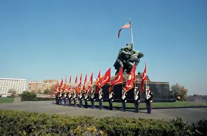 U.S. Marine Corps Memorial Statue Iwo Jima by Felix W. de Weldon