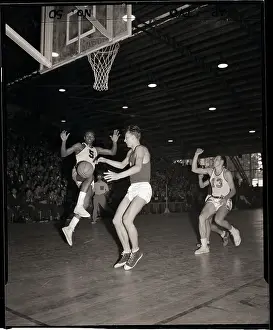 Jones Prints: U.S. and Russia Play Olympic Basketball
