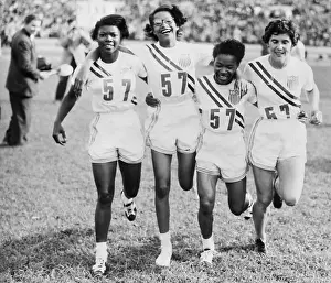 1952 Olympic Games Helsinki Prints: U.S. Women's 400 Meter Olympic Relay Team