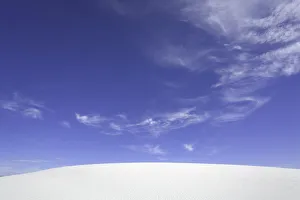 Images Dated 16th February 2006: USA, New Mexico, White Sands National Monument, clouds over sand dune