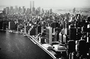 World Trade Centre, New York Collection: USA, New York City, Manhattan, skyline, elevated angle view (B&W)