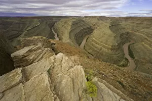Images Dated 26th June 2006: USA, Utah, Goosenecks State Park, San Juan River and canyon, autumn