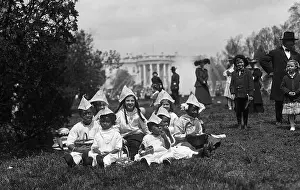 8 9 Years Prints: USA, Washington DC, Group of children in(6-7, 8-9) front of The White House