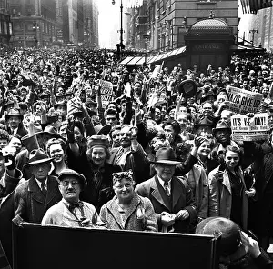 Celebrate Prints: V-E Day In Times Square