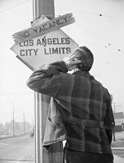 No Vacancy Sign