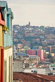 Images Dated 25th August 2011: Valaparaiso cityscape view