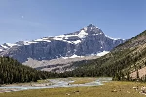 Images Dated 1st August 2013: Valley of a Thousand Falls, Mount Robson Provincial Park, British Columbia Province, Canada