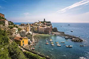 Images Dated 4th August 2015: Vernazza, Cinque Terre