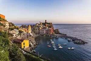 Images Dated 5th August 2015: Vernazza, Cinque Terre at sunset