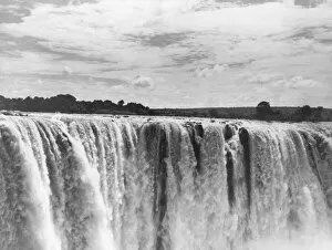 Images Dated 17th April 2017: The Victoria Falls