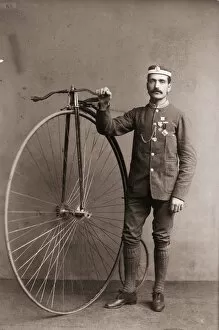 Images Dated 22nd April 2018: Victorian Cyclist