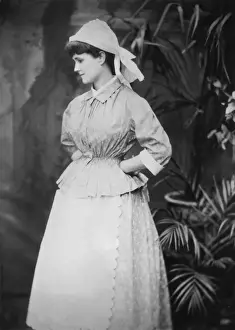 Maid Prints: Victorian Maid