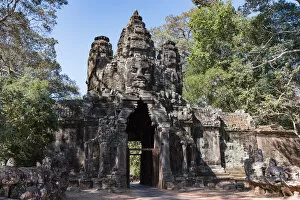 Images Dated 24th December 2015: Victory Gate, Angkor Thom East Gate towards Bayon Temple, Siem Reap, Cambodia