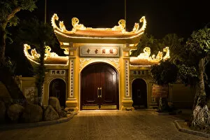 Images Dated 6th December 2016: Vietnam - Hanoi - Tran Quoc Pagoda Gate