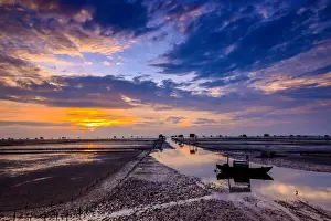 Prints of Vietnam landscape - Dong Chau - Thai Binh fullmoon Tran Tuan Viet's Vietnam Prints: Vietnam landscape - Dong Chau - Thai Binh fullmoon