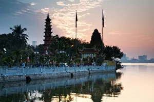 Images Dated 6th December 2016: Vietnam - Tran Quoc Pagoda Landscape Photo