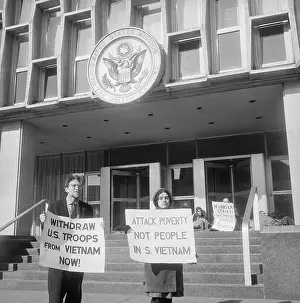 Pacifist Prints: Vietnam War Demonstrators at United States Mission