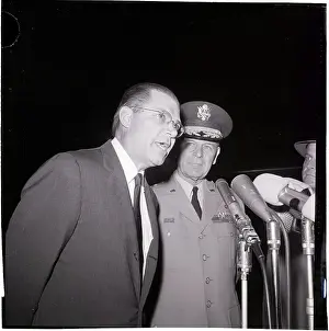Roberts Prints: Vietnam War Press Conference