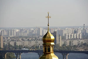Images Dated 23rd February 2009: View of domes with crosses of Kiev-Pechersk lavra