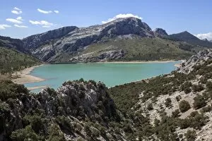 Harry Laub Travel Photography Collection: View of the Embalse de Gorg Blau reservoir, Sierra de Tramuntana, Majorca, Balearic Islands