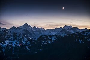 Gunter Lenz Photography Gallery: View from Furka Pass of Grimsel Pass, and the mountains Finsteraarhorn, Jungfrau, Moench