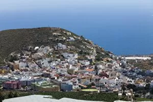 View of Gardoenes, farms and the Church of San Isidro Labrador, Gran Canaria, Canary Islands, Spain, Europe
