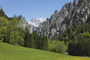 Images Dated 19th May 2012: View of Gesaeuse National Park as seen from Johnsbach, Ennstal Alps, Upper Styria, Styria