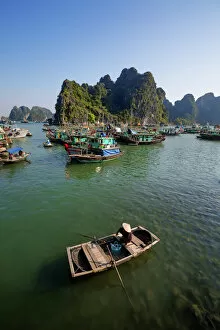 Shape Collection: View of Ha Long Bay, Quang Ninh Province, Vietnam