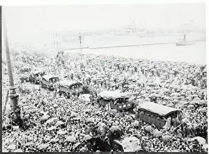 Trieste Prints: View of Italian Troops Getting Tumultuous Welcome
