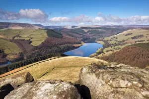 Images Dated 9th October 2015: View of Ladybower reservoir from Derwent edge