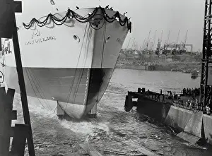 Hamburg Prints: View of Largest Tanker Known