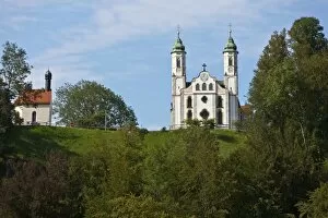 View of Leonhardskapelle chapel and Kirche Heilig Kreuz, Church of the Holy Cross, Kalvarienberg, Bad Toelz