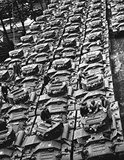 Tank Prints: View of Mass Production of Canadian Military Tanks