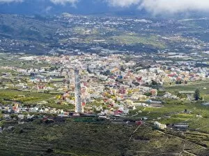 Images Dated 15th April 2014: View from the Mirador de el Time of Los Llanos de Ariadne and El Paso, La Palma, Canary Islands