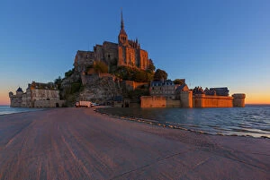 Images Dated 28th September 2015: View of Mont Saint-Michel, Normandy, France