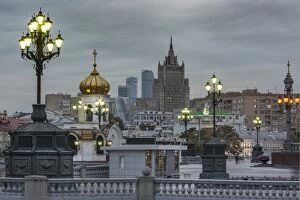 Images Dated 2nd September 2015: View of Moscow from The Patriarchs Bridge in Russia