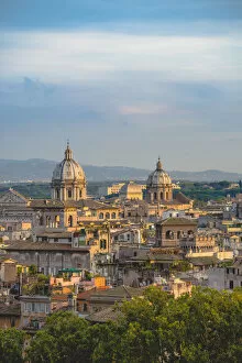 Images Dated 17th October 2016: View of the old town and cupolas at sunset. Rome, Italy