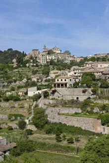 Images Dated 4th May 2012: View the old town of Valldemossa, Serra de Tramuntana, Northwestern Coast, Mallorca, Majorca