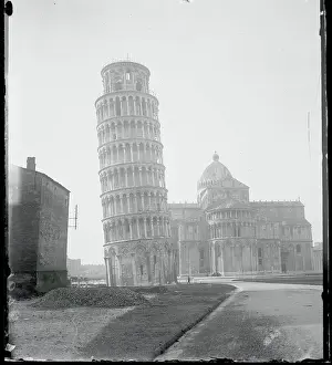 Pisa Prints: View of Pisa Tower