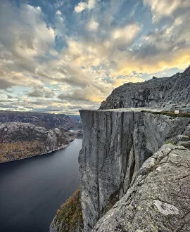 Images Dated 15th October 2014: View from Preikestolen