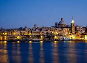 Images Dated 12th October 2011: View from Sliema on Valletta in the evening