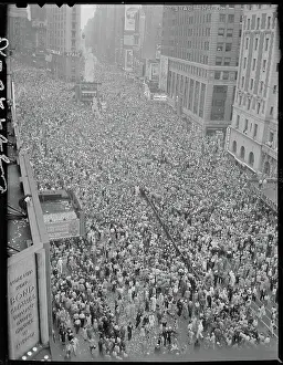 View Of Times Square At End Of Wwii