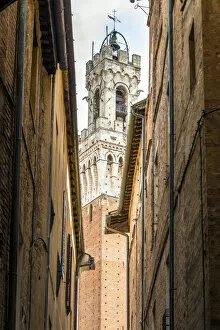 Images Dated 30th April 2017: A view of Torre del Mangia in Siena