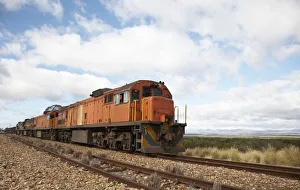 Images Dated 6th July 2006: Side View of a Train on a Country Railway Track