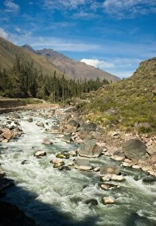 Images Dated 20th April 2016: View on train ride from Aguas Calientes to Ollantaytambo, Peru